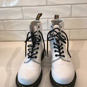 Dr. Martens Women's 1460 lace up boot